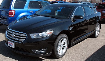 ford-taurus-6-2010-.jpg